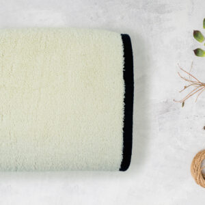 Pile to Pile with contrasting Hem Bath Towel - 12s Zero Twist - 600 GSM
