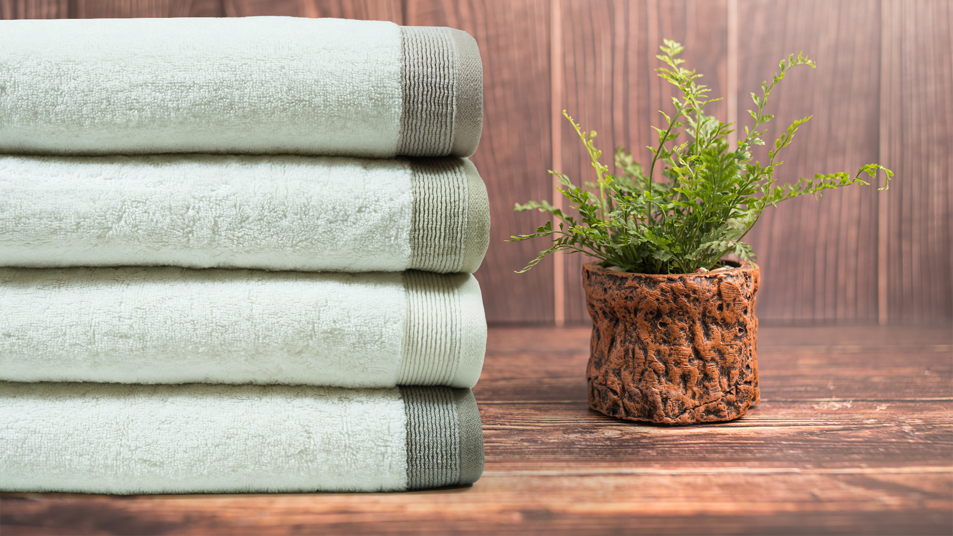 Pile Yarn Fancy Hem Bath Towel - 12/s Zero Twist - 550 GSM